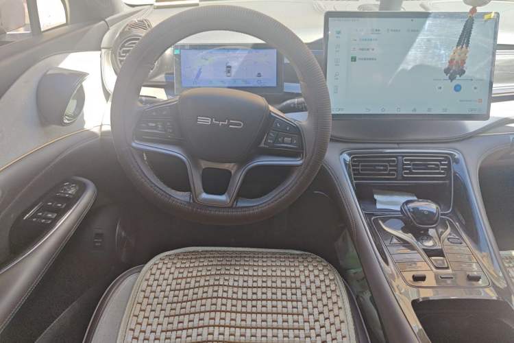 Used BYD Frigate 07 2023 DM-i 100KM Prestige Model Steering Wheel
