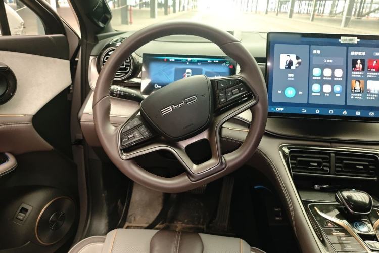 Used BYD Frigate 07 2023 DM-p 175 km Four-Wheel Drive Navigation Model Steering Wheel