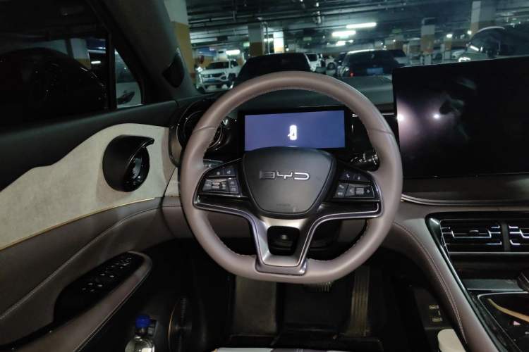 Used BYD Frigate 07 2023 DM-i 100KM Prestige Model Steering Wheel