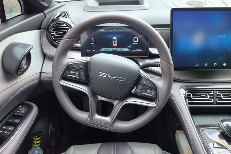 Used BYD Frigate 07 2023 DM-p 175 km Four-Wheel Drive Flagship Model Steering Wheel