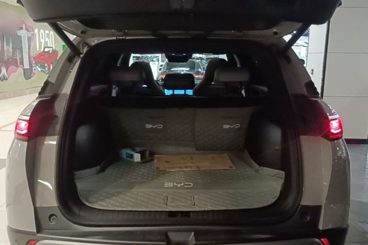 Used BYD Frigate 07 2023 DM-i 100KM Flagship Model Trunk