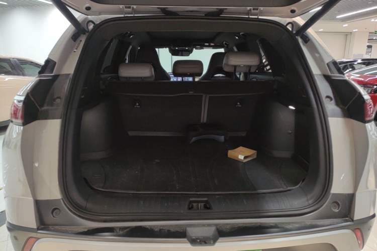 Used BYD Frigate 07 2023 DM-i 100KM Prestige Model Trunk