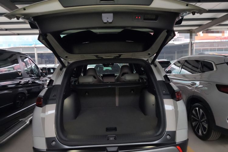 Used BYD Frigate 07 2023 DM-i 205KM Flagship Model Trunk
