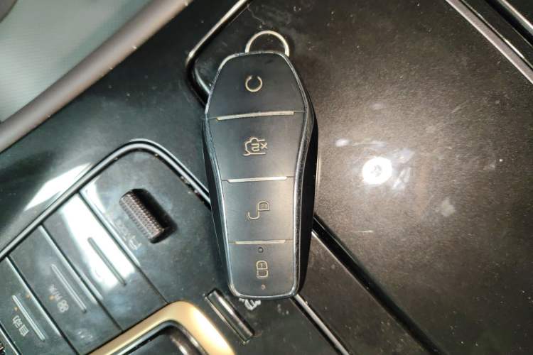 Used BYD Frigate 07 2023 DM-i 205KM Flagship Model Vehicle Key