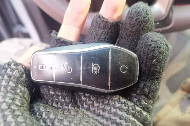 Used BYD Frigate 07 2023 DM-p 175 km Four-Wheel Drive Flagship Model Vehicle Key