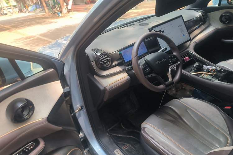 Used BYD Frigate 07 2023 DM-i 100KM Prestige Model Driver Seat
