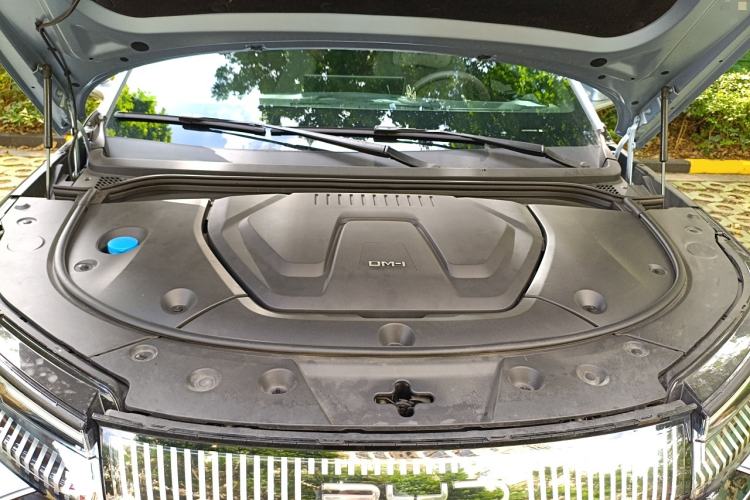 Used BYD Frigate 07 2023 DM-i 205KM Flagship Model Engine Bay