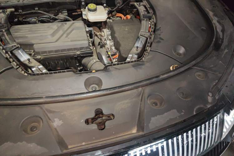 Used BYD Frigate 07 2023 DM-i 100KM Flagship Model Engine Bay Left