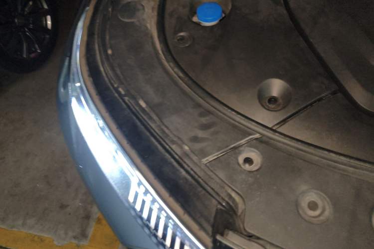 Used BYD Frigate 07 2023 DM-i 205KM Prestige Model Engine Bay Right