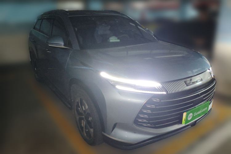 Used BYD Frigate 07 2023 DM-i 205KM Prestige Model Front Right 45 Deg