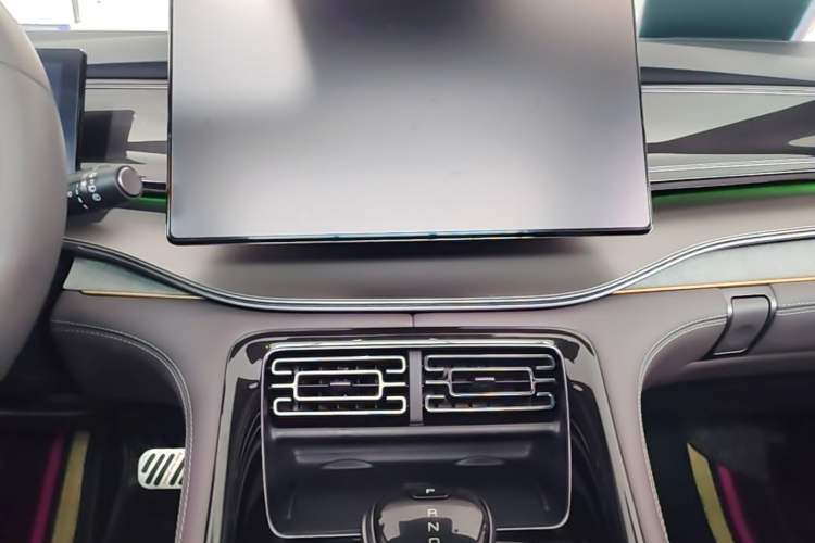 Used BYD Frigate 07 2023 DM-i 100KM Flagship Model Audio And AC Panel