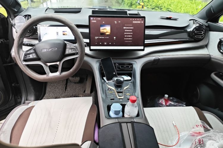 Used BYD Frigate 07 2023 DM-i 100KM Flagship Model Center Console