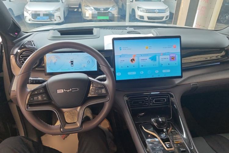 Used BYD Frigate 07 2023 DM-i 205KM Flagship Model Center Console