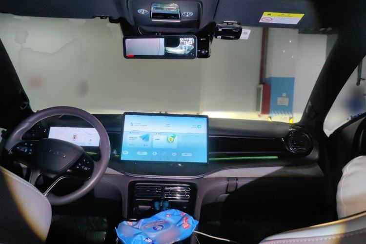 Used BYD Frigate 07 2023 DM-i 100KM Flagship Model Center Console