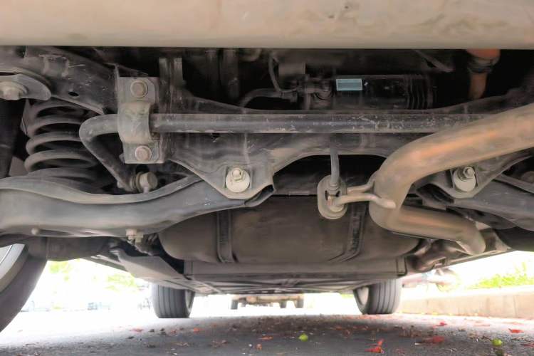 Used BYD Frigate 07 2023 DM-i 205KM Prestige Model Chassis Rear
