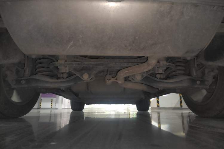 Used BYD Frigate 07 2023 DM-i 205KM Prestige Model Chassis Rear