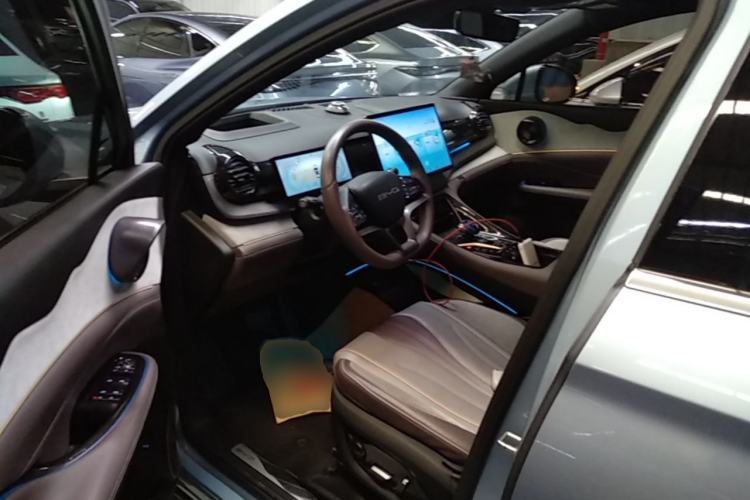 Used BYD Frigate 07 2023 DM-p 175 km Four-Wheel Drive Flagship Model Driver Seat