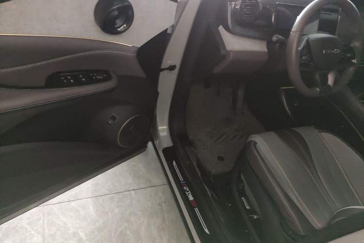 Used BYD Frigate 07 2023 DM-i 100KM Prestige Model Driver Seat