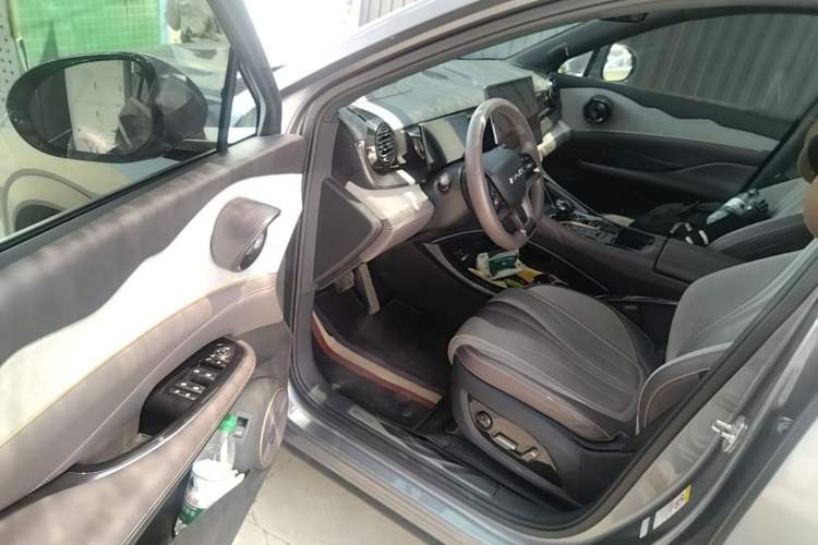 Used BYD Frigate 07 2023 DM-i 100KM Flagship Model Driver Seat