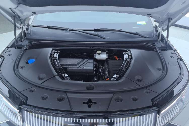 Used BYD Frigate 07 2023 DM-i 100KM Flagship Model Engine Bay