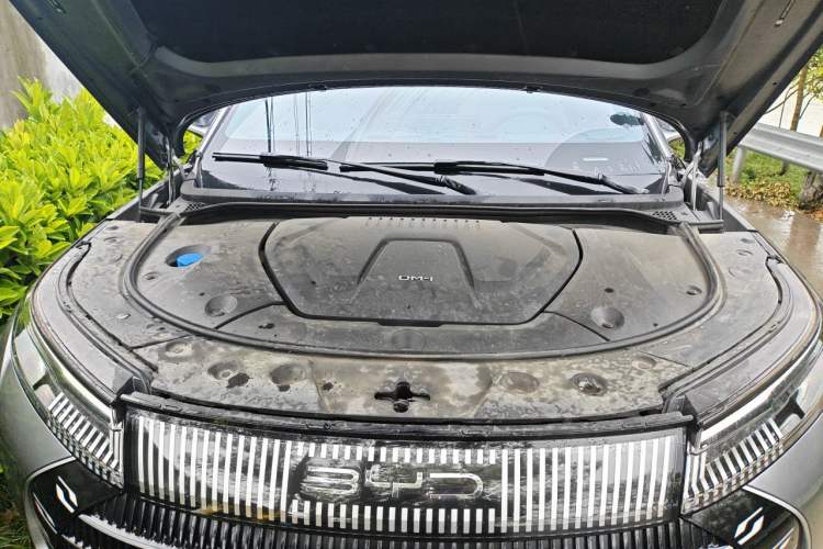 Used BYD Frigate 07 2023 DM-i 100KM Flagship Model Engine Bay