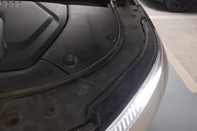 Used BYD Frigate 07 2023 DM-p 175 km Four-Wheel Drive Flagship Model Engine Bay Left