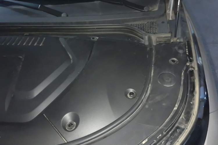 Used BYD Frigate 07 2023 DM-i 205KM Prestige Model Engine Bay Left
