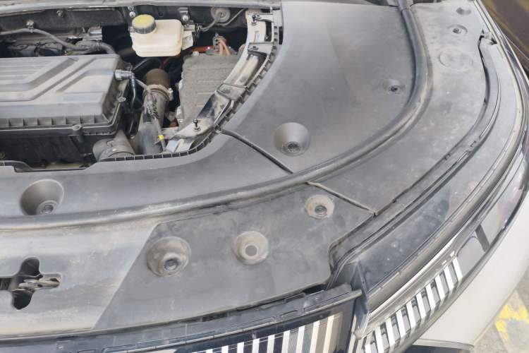 Used BYD Frigate 07 2023 DM-i 100KM Prestige Model Engine Bay Left