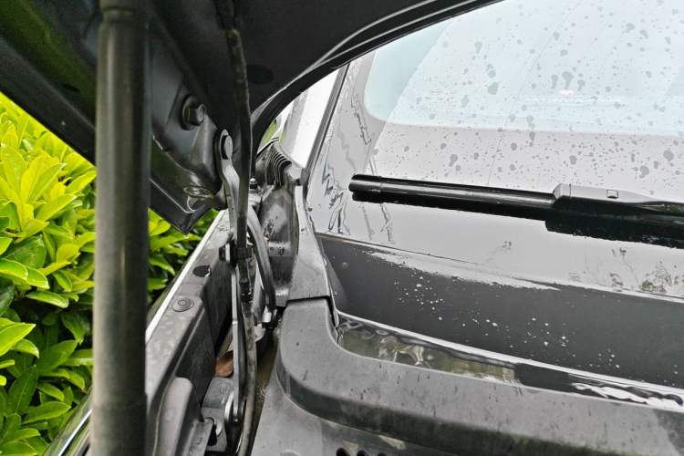Used BYD Frigate 07 2023 DM-i 100KM Flagship Model Engine Bay Right