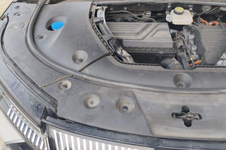 Used BYD Frigate 07 2023 DM-i 100KM Prestige Model Engine Bay Right