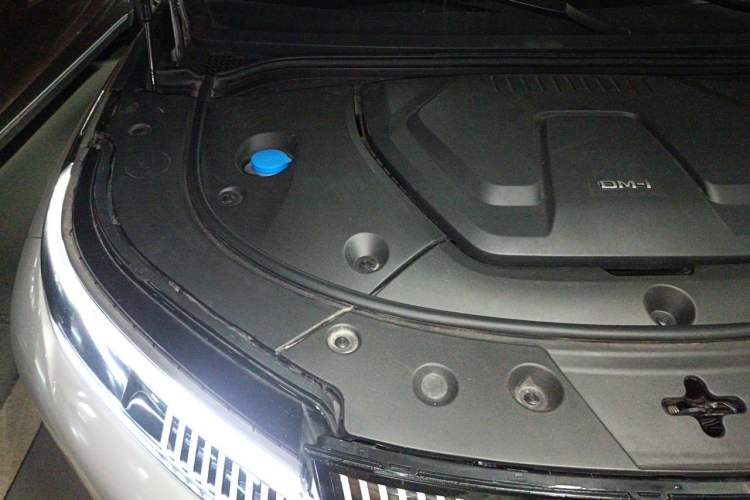 Used BYD Frigate 07 2023 DM-i 100KM Flagship Model Engine Bay Right