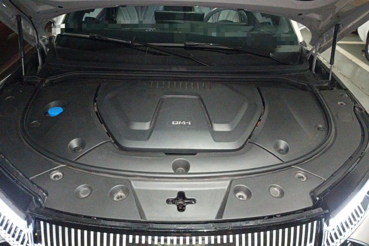 Used BYD Frigate 07 2023 DM-i 100KM Flagship Model Engine Bay