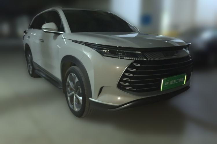 Used BYD Frigate 07 2023 DM-i 205KM Prestige Model Front Right 45 Deg