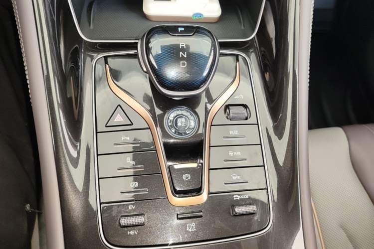 Used BYD Frigate 07 2023 DM-i 100KM Prestige Model Gear Lever