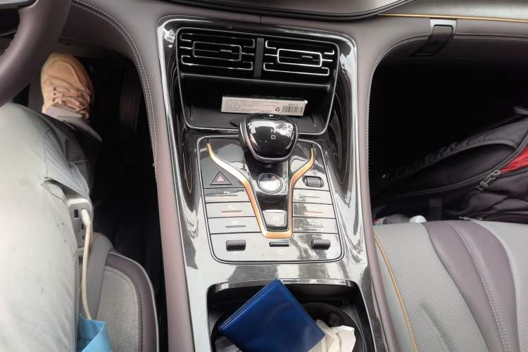 Used BYD Frigate 07 2023 DM-i 205KM Prestige Model Gear Lever