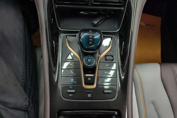 Used BYD Frigate 07 2023 DM-i 100KM Prestige Model Gear Lever