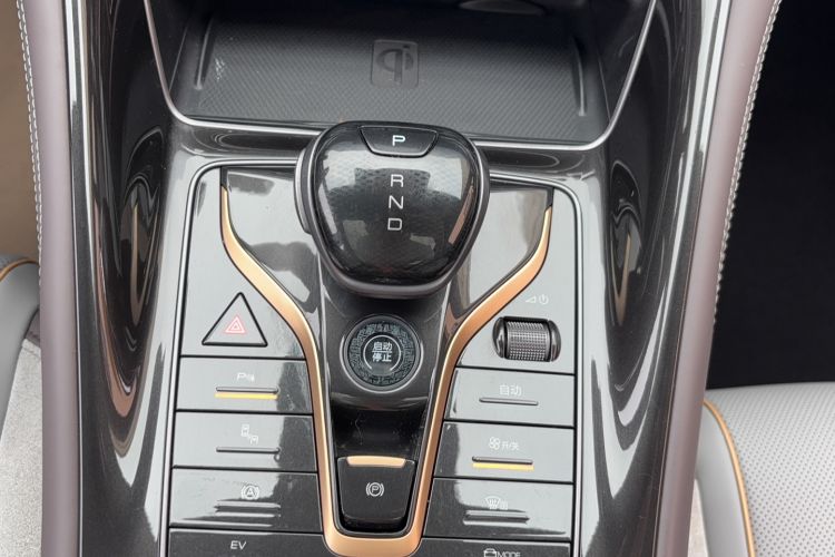 Used BYD Frigate 07 2023 DM-i 205KM Prestige Model Gear Lever