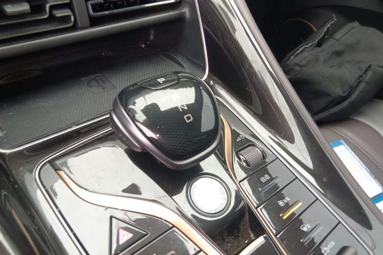 Used BYD Frigate 07 2023 DM-i 100KM Flagship Model Gear Lever