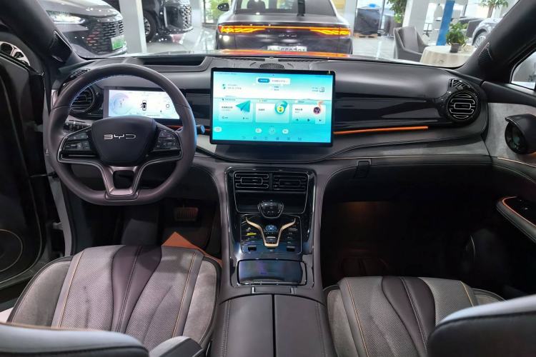 Used BYD Frigate 07 2023 DM-i 100KM Flagship Model Interior 3