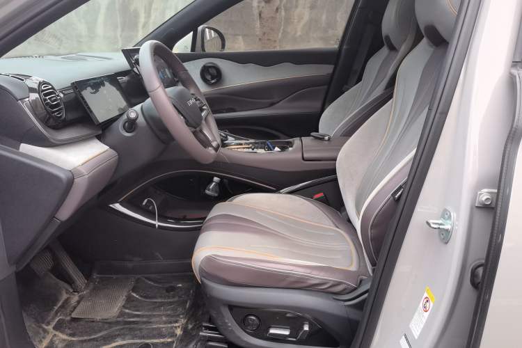 Used BYD Frigate 07 2023 DM-i 205KM Prestige Model Left Front Seat