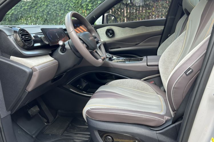 Used BYD Frigate 07 2023 DM-i 100KM Flagship Model Left Front Seat