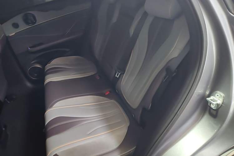 Used BYD Frigate 07 2023 DM-i 100KM Prestige Model Left Rear Seat