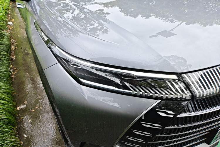 Used BYD Frigate 07 2023 DM-i 100KM Flagship Model Right Front Headlight