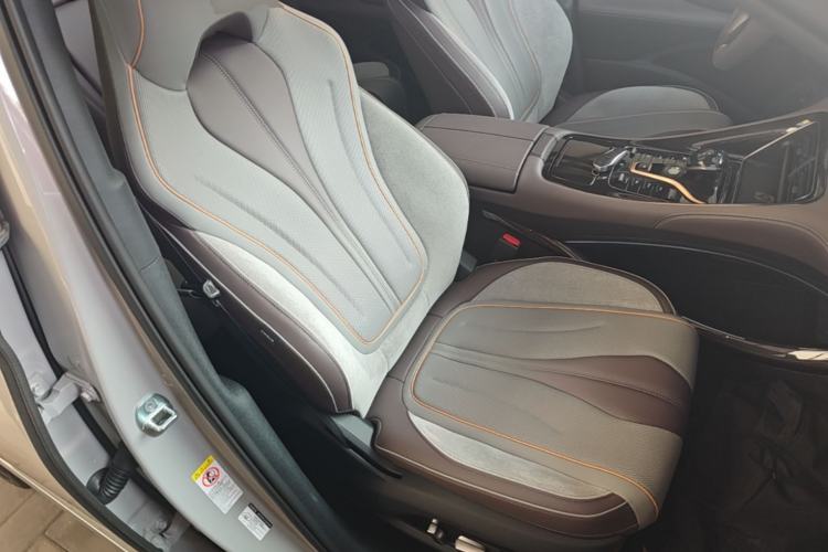 Used BYD Frigate 07 2023 DM-i 205KM Flagship Model Right Front Seat