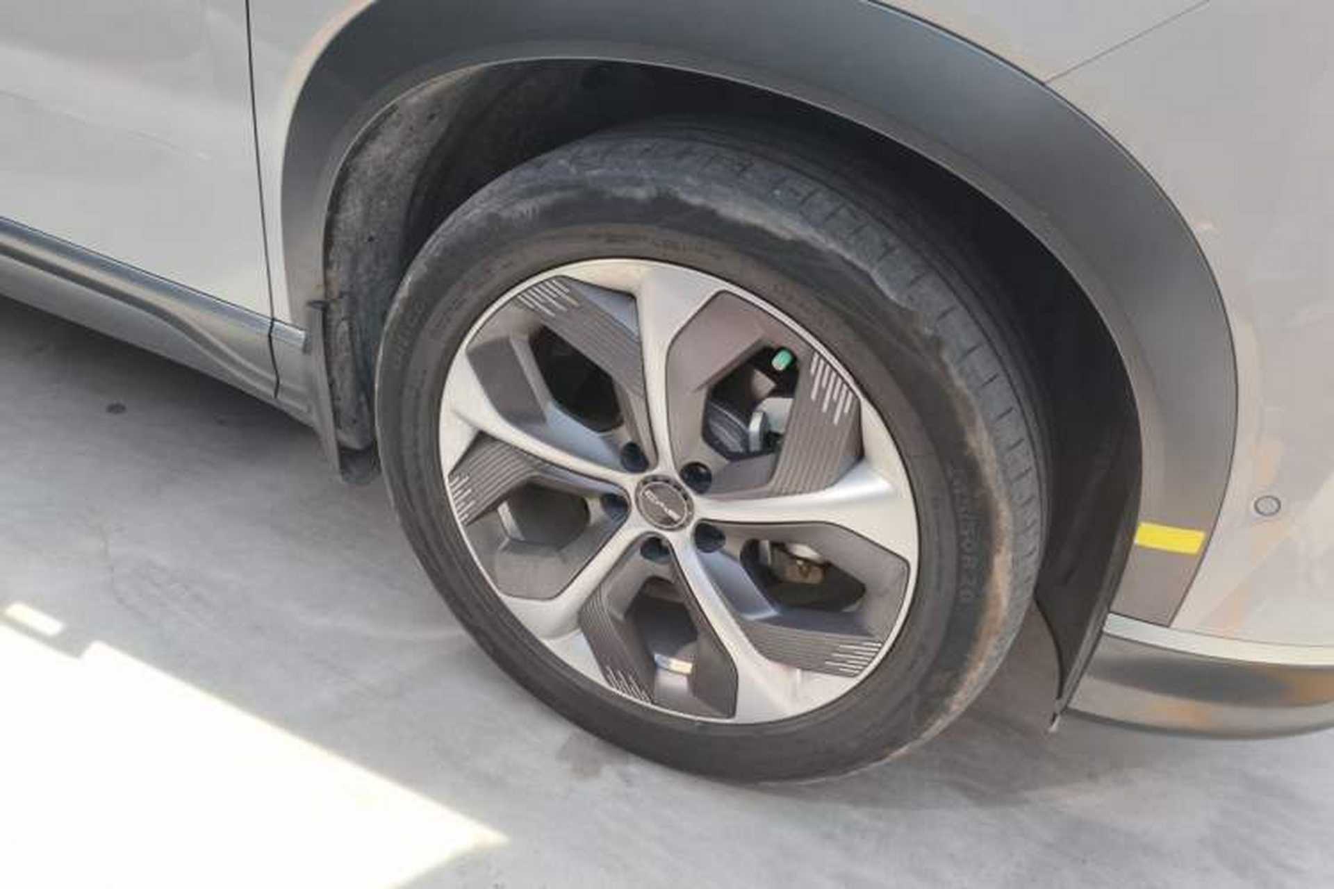 Used BYD Frigate 07 2023 DM-i 100KM Flagship Model Right Front Wheel Hub