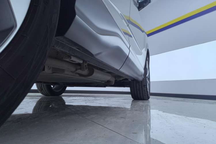 Used BYD Frigate 07 2023 DM-i 100KM Flagship Model Right Side Sill