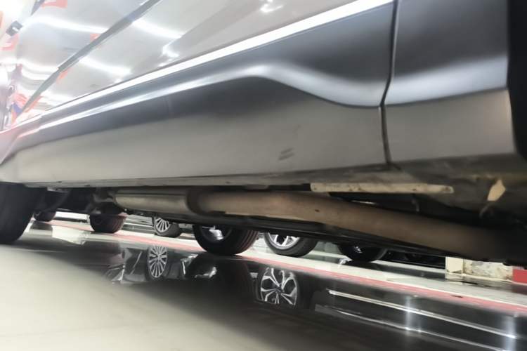Used BYD Frigate 07 2023 DM-i 100KM Prestige Model Right Side Sill