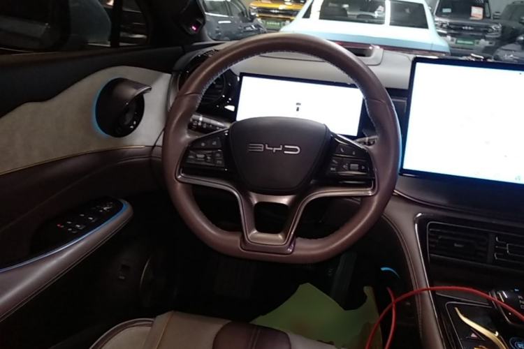 Used BYD Frigate 07 2023 DM-p 175 km Four-Wheel Drive Flagship Model Steering Wheel