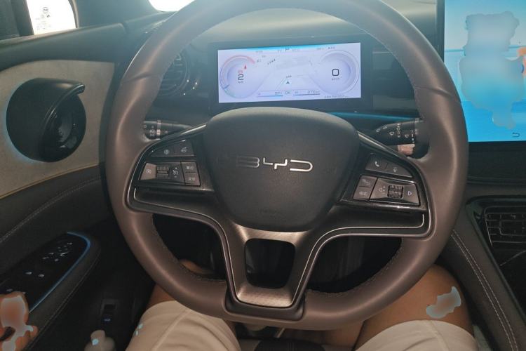 Used BYD Frigate 07 2023 DM-i 100KM Luxury Model Steering Wheel