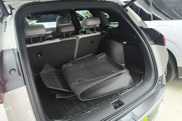 Used BYD Frigate 07 2023 DM-i 100KM Prestige Model Trunk